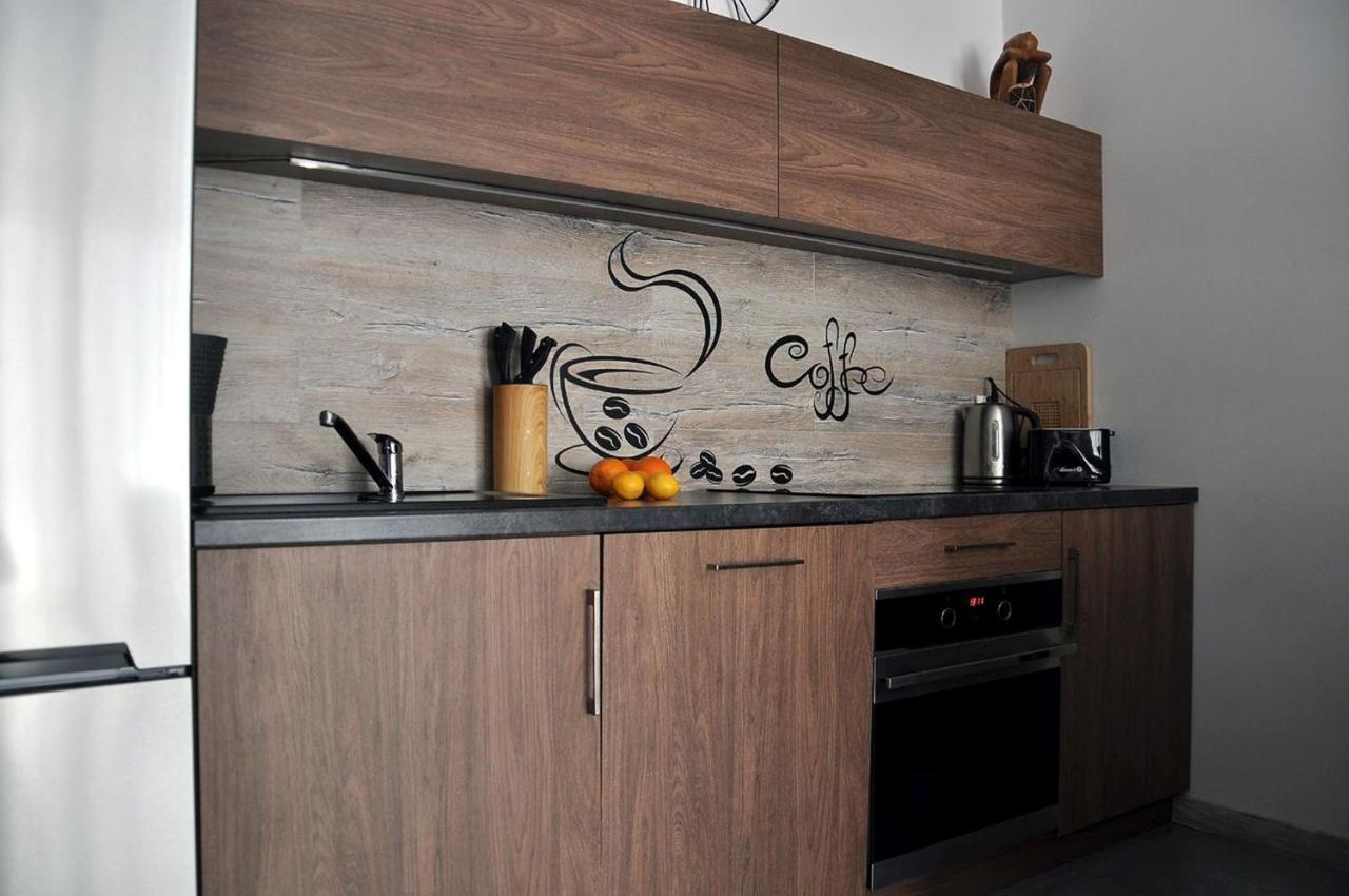 Q Apart Gold-Trzy Pokoje, Manufaktura, Klimatyzacja I Garaz Gratis, Tv Max, Fv, Gwarancja Zadowolenia Lodz (Lodz) Ngoại thất bức ảnh