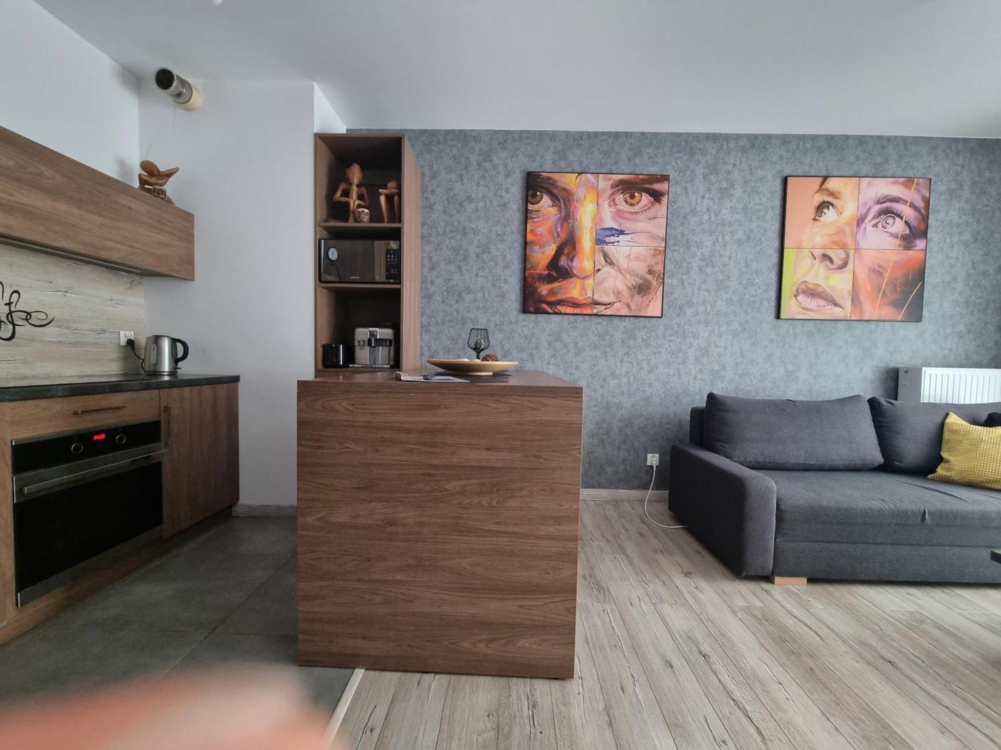 Q Apart Gold-Trzy Pokoje, Manufaktura, Klimatyzacja I Garaz Gratis, Tv Max, Fv, Gwarancja Zadowolenia Lodz (Lodz) Ngoại thất bức ảnh