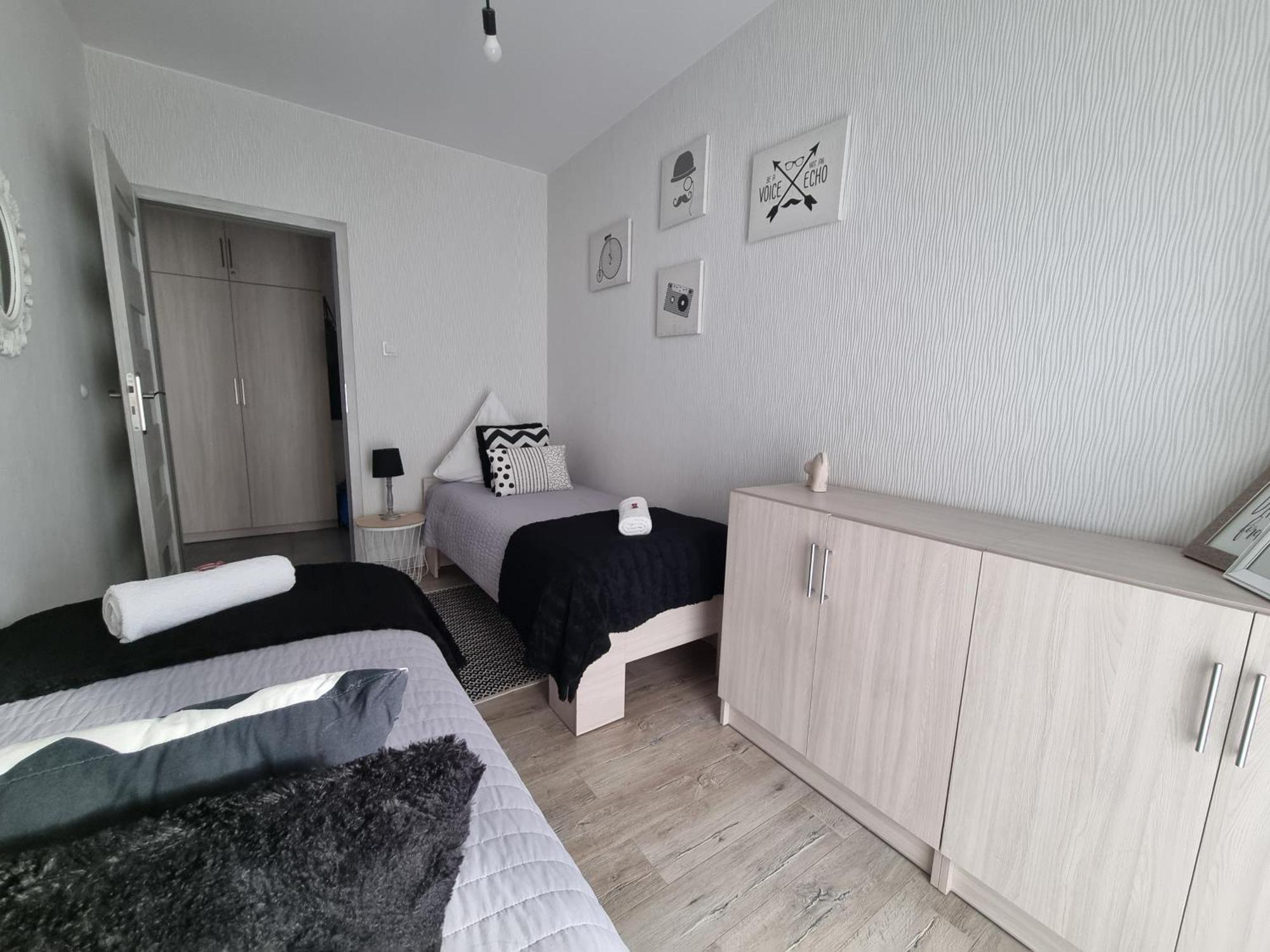 Q Apart Gold-Trzy Pokoje, Manufaktura, Klimatyzacja I Garaz Gratis, Tv Max, Fv, Gwarancja Zadowolenia Lodz (Lodz) Ngoại thất bức ảnh
