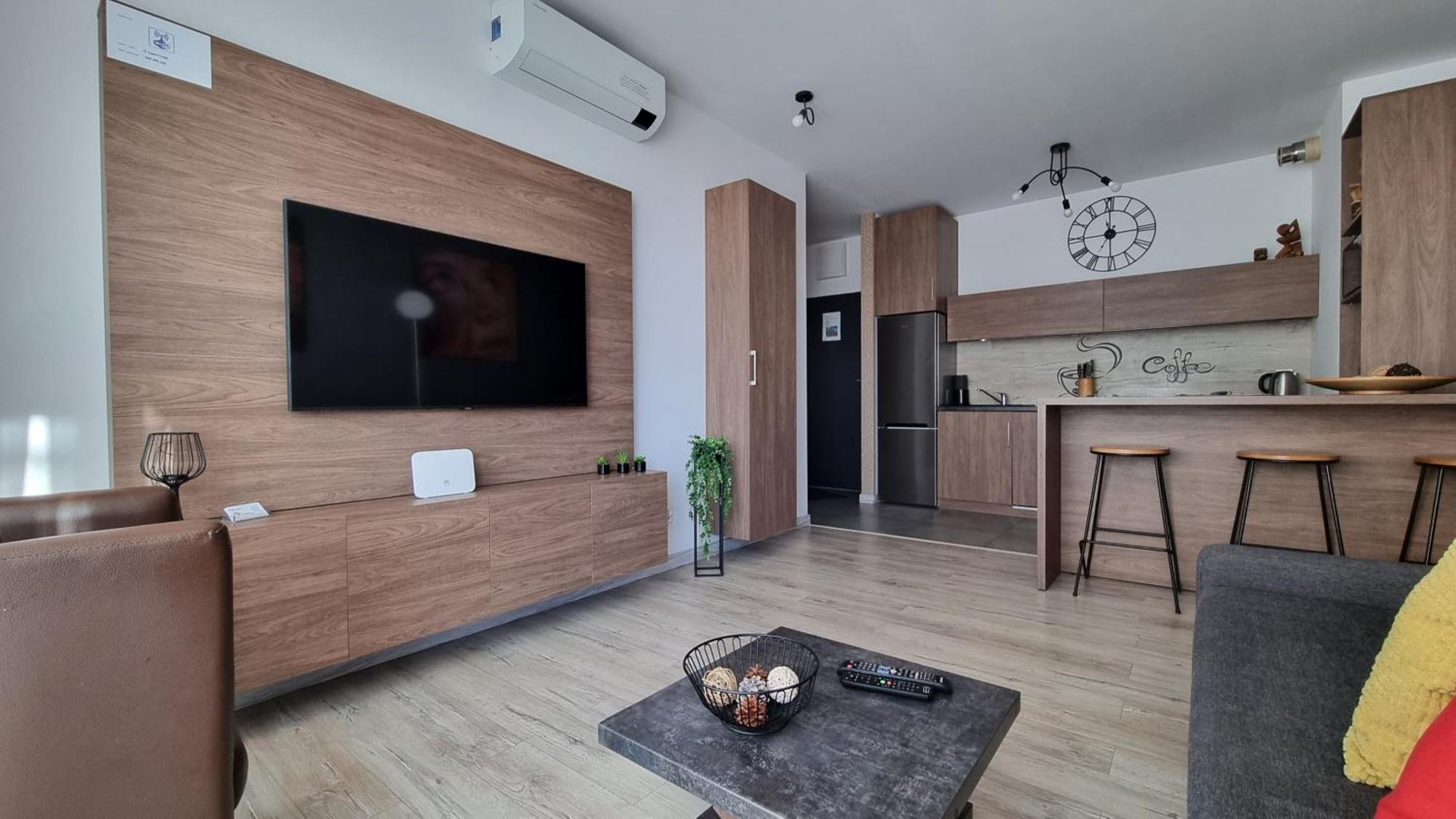Q Apart Gold-Trzy Pokoje, Manufaktura, Klimatyzacja I Garaz Gratis, Tv Max, Fv, Gwarancja Zadowolenia Lodz (Lodz) Ngoại thất bức ảnh